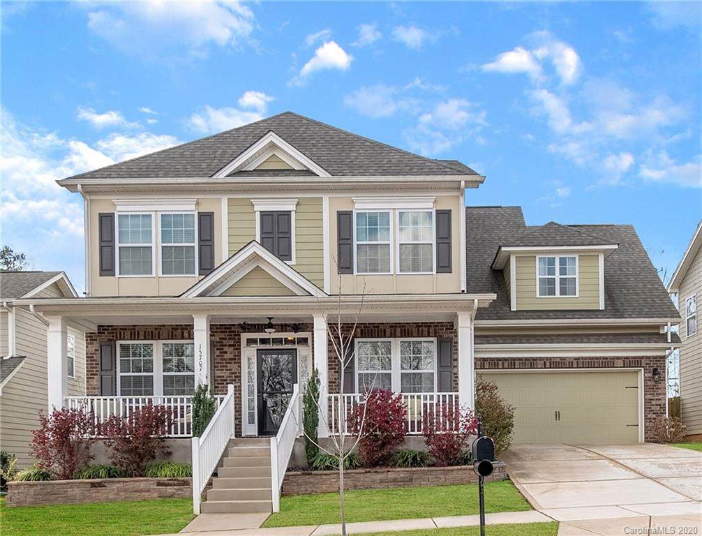 15707 Foreleigh Road - Photo 1