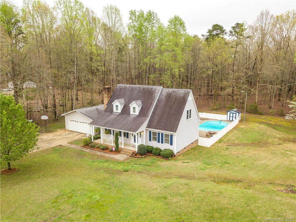 2337 Deer Track Circle - Photo 1