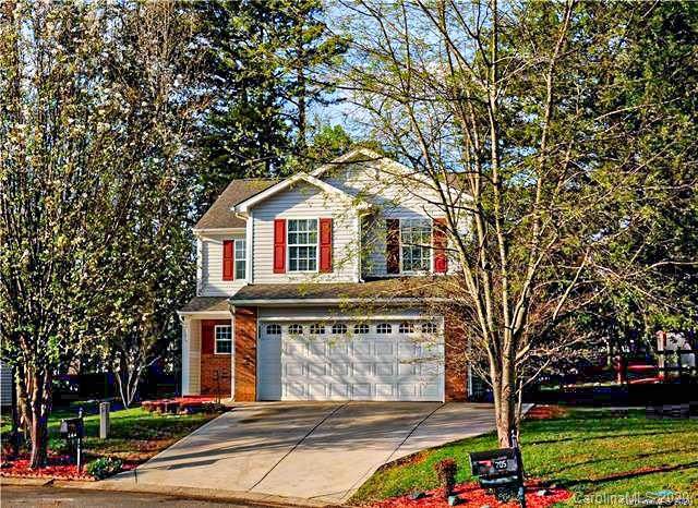 203 Autumn Leaf Lane - Photo 1