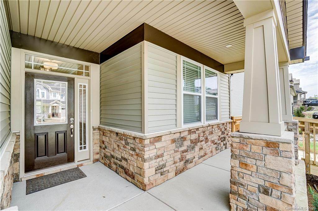 10095 Castlebrooke Drive - Photo 1