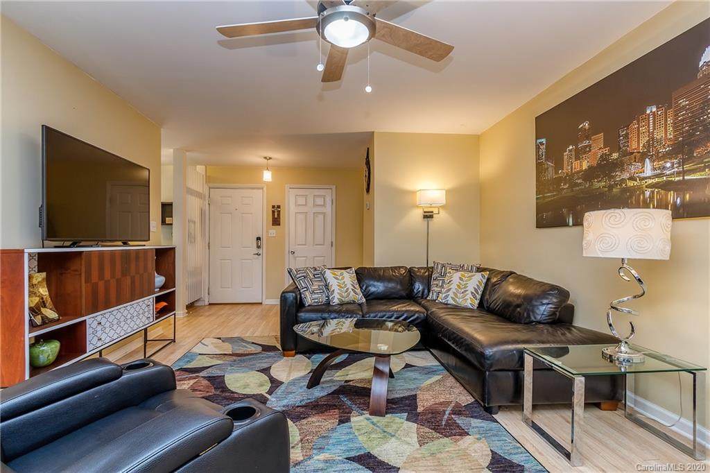 9462 Vicksburg Park Court - Photo 1