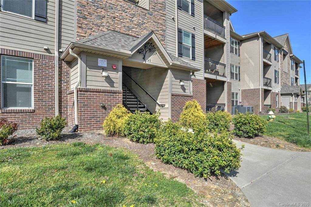 91 Brickton Village Circle - Photo 1 91 Brickton Village Circle - Photo 1