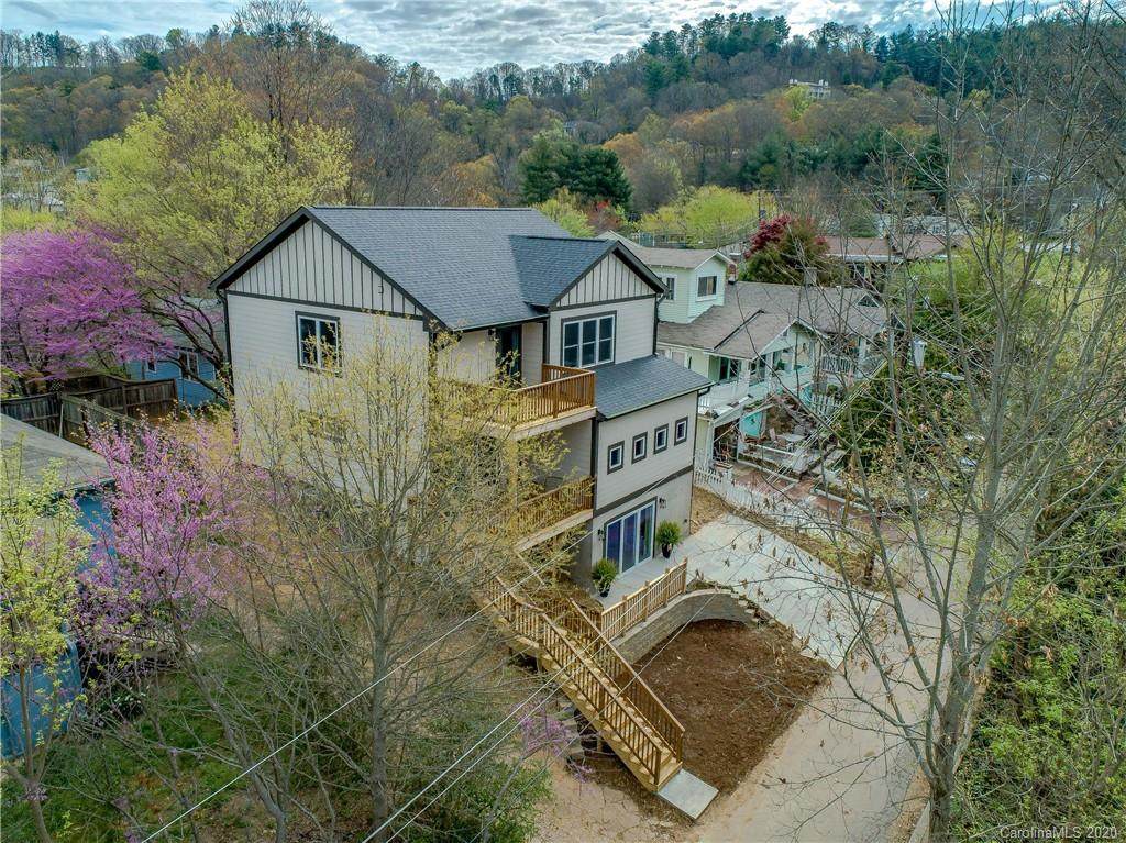 32 Huntington Street - Photo 1