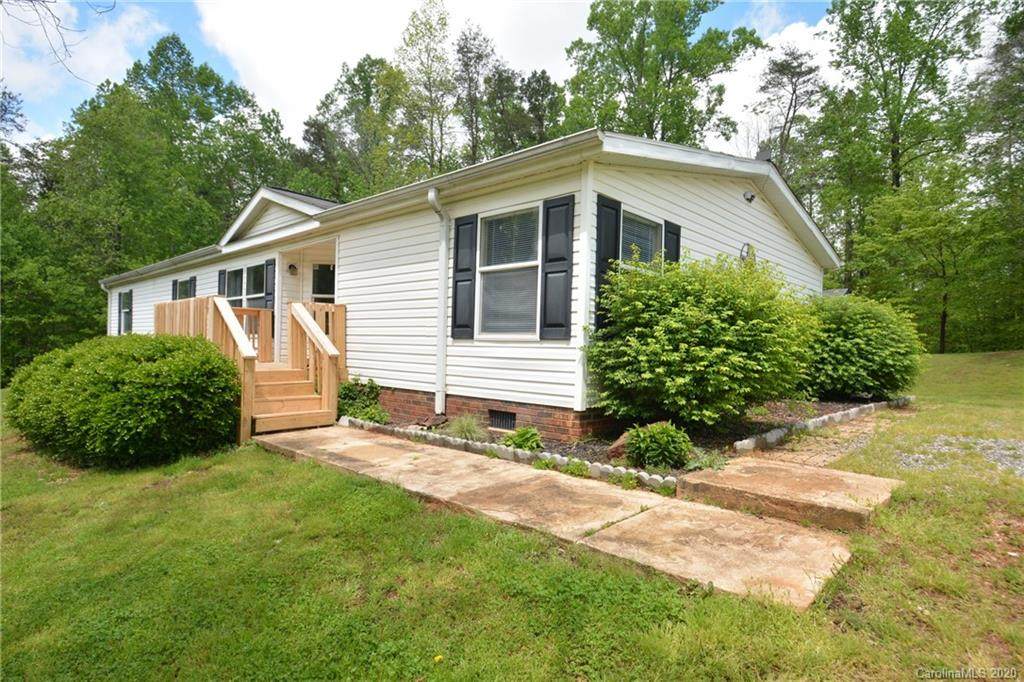 142 Lydia Lane - Photo 1