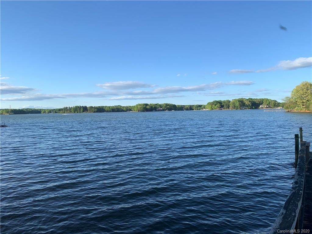 2738 Harbour Pointe Court - Photo 1