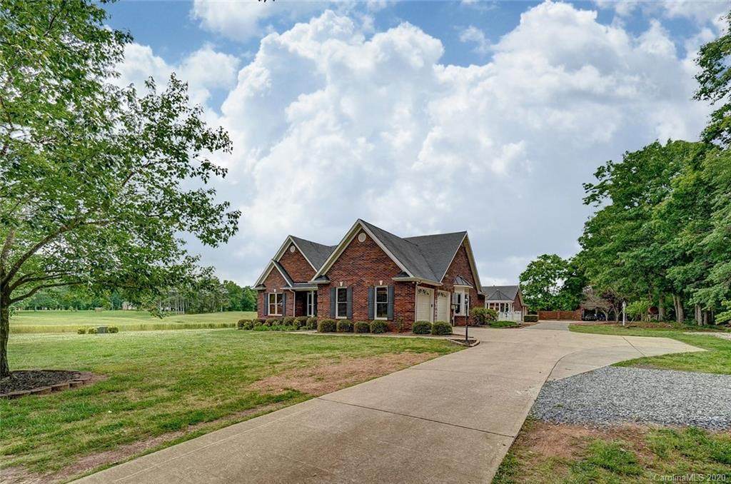 7821 Carriker Williams Road - Photo 1 7821 Carriker Williams Road - Photo 1