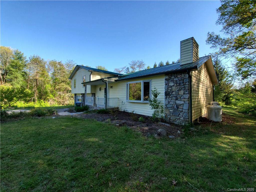 18 Country Spring Drive - Photo 1 18 Country Spring Drive - Photo 1
