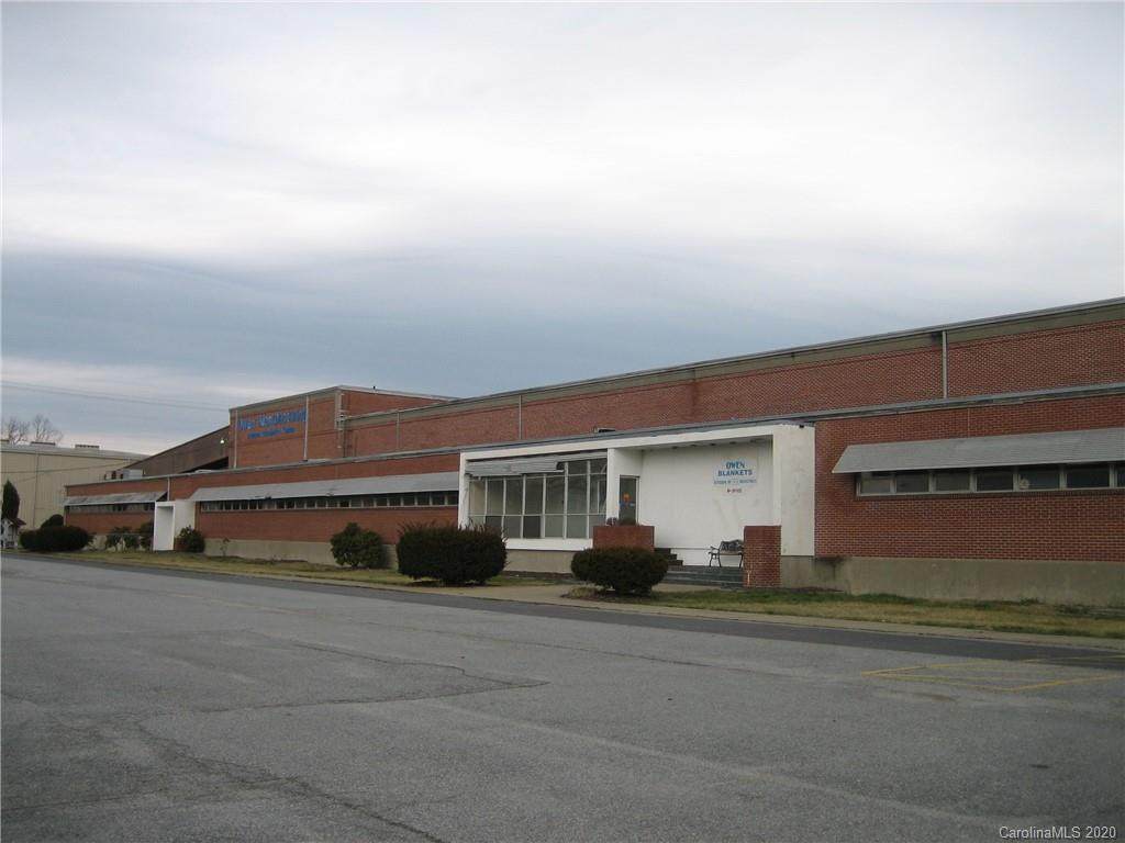 4600 Hendersonville Road - Photo 1