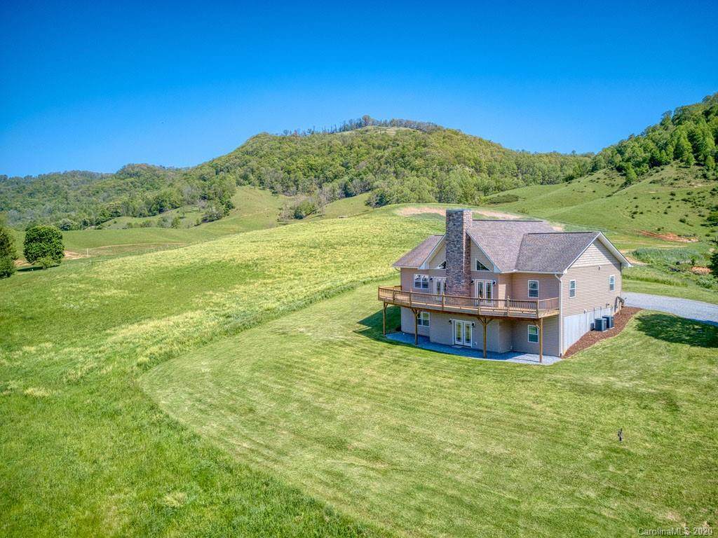 105 Dennis Farm Road - Photo 1