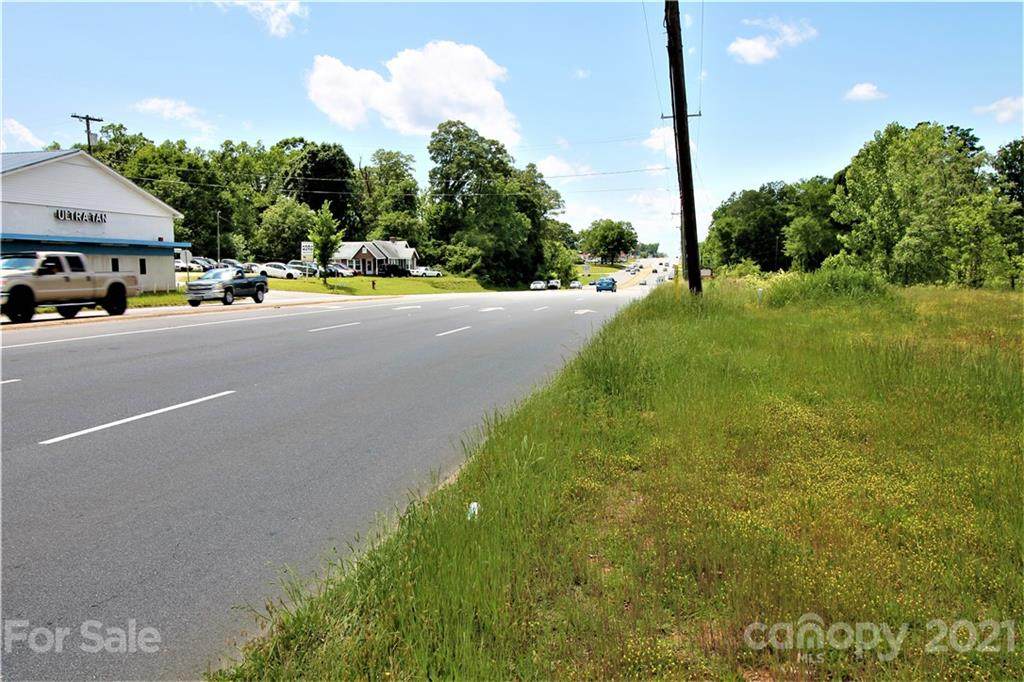 5103 Wilkinson Boulevard - Photo 1