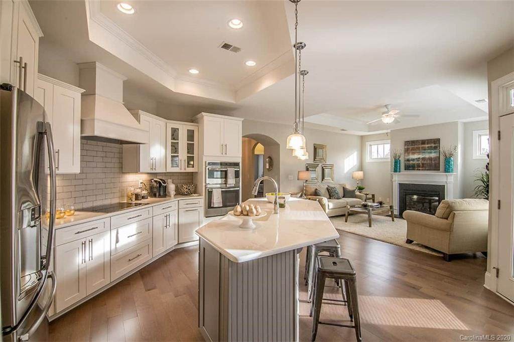 3002 Portico Way - Photo 1