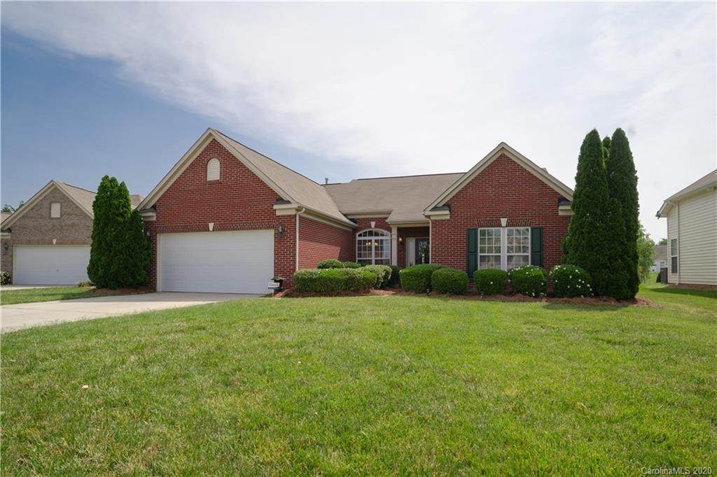 106 Woodside Place - Photo 1