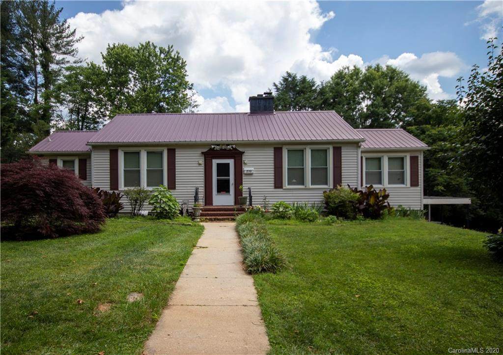 210 Abernathy Street - Photo 1