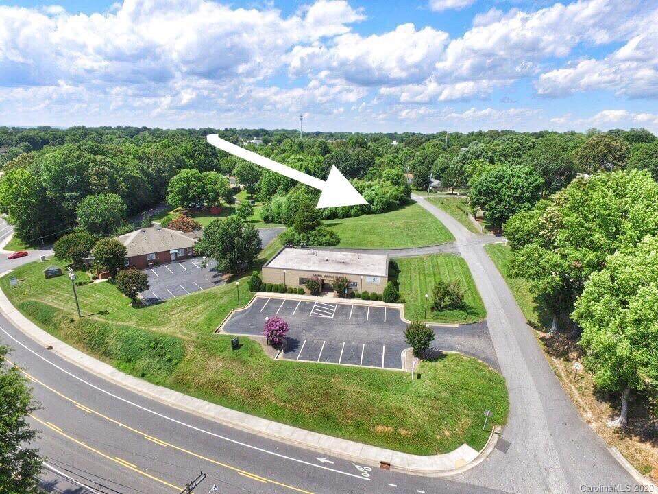 708 Tait Street - Photo 1