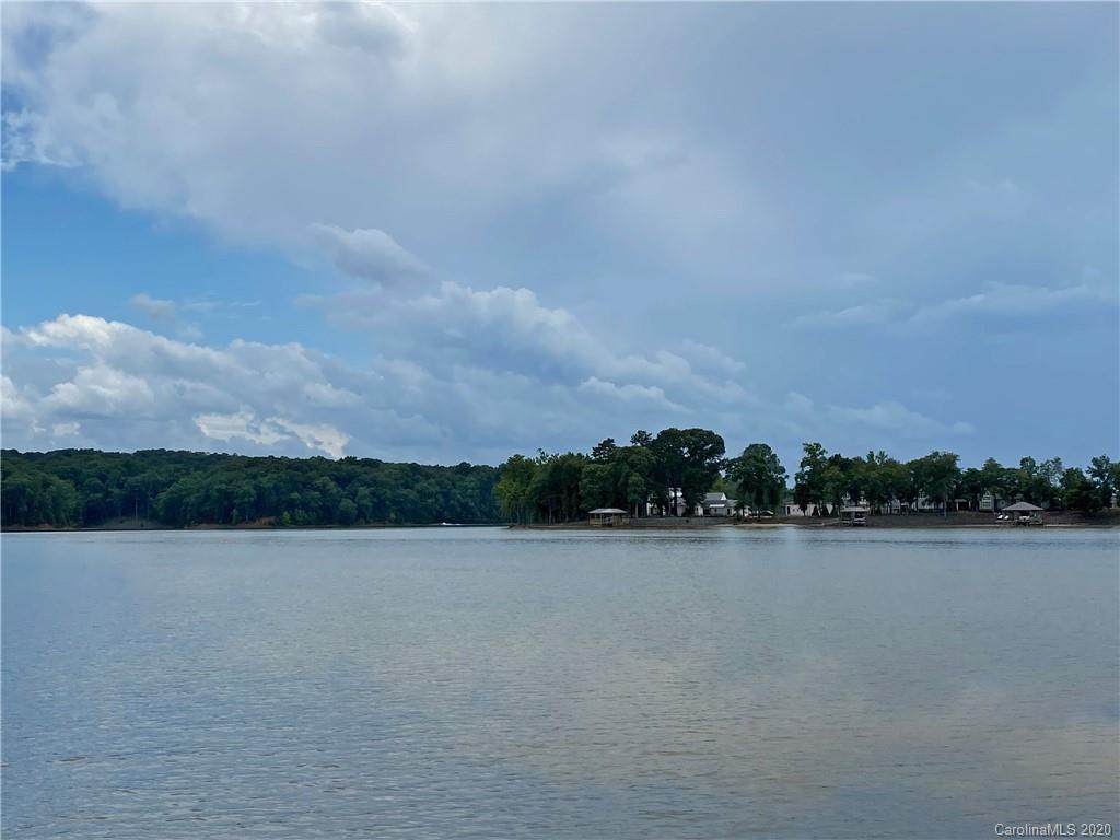 3245 Ashwood Park Drive - Photo 1