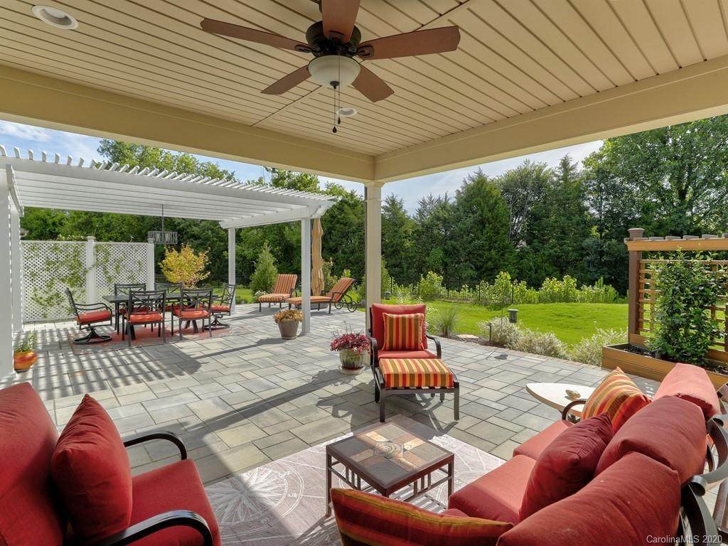 3134 Bartlett Street - Photo 1