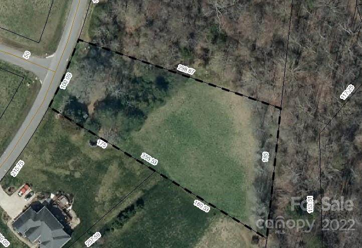 201 Cross Creek Drive - Photo 1