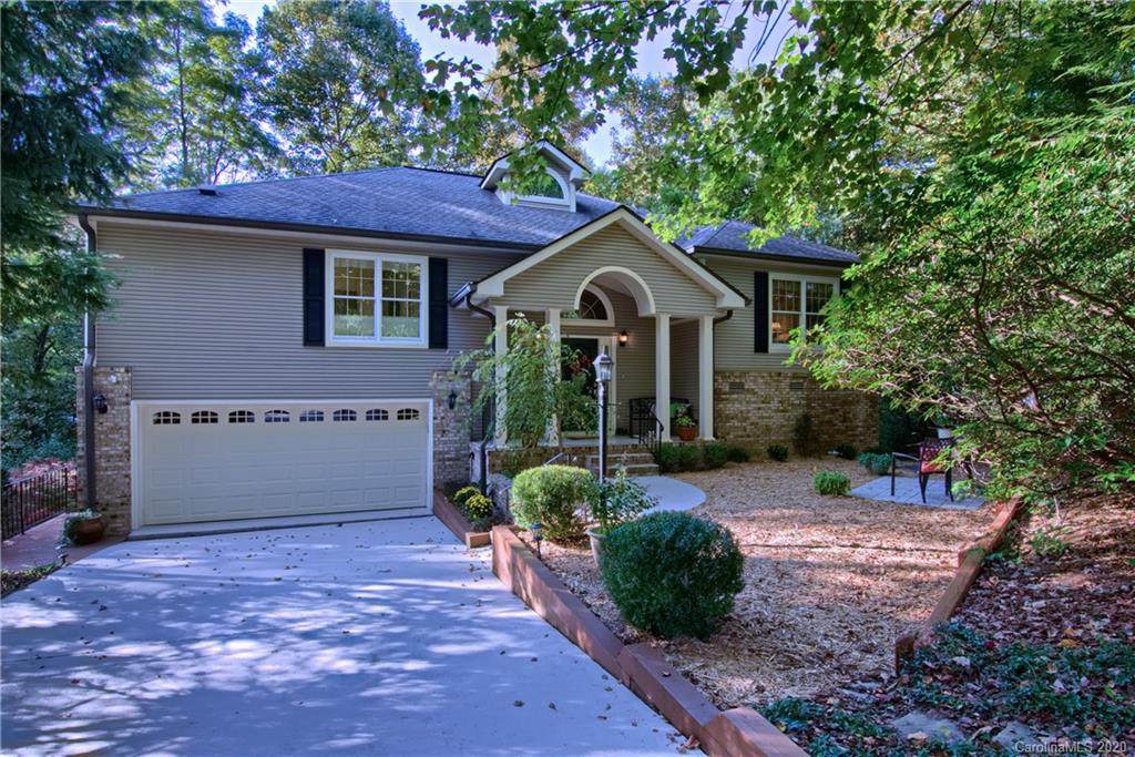 204 Tallyho Lane - Photo 1