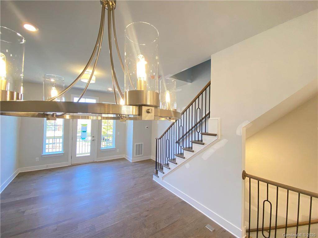 1312 Nandina Street - Photo 1