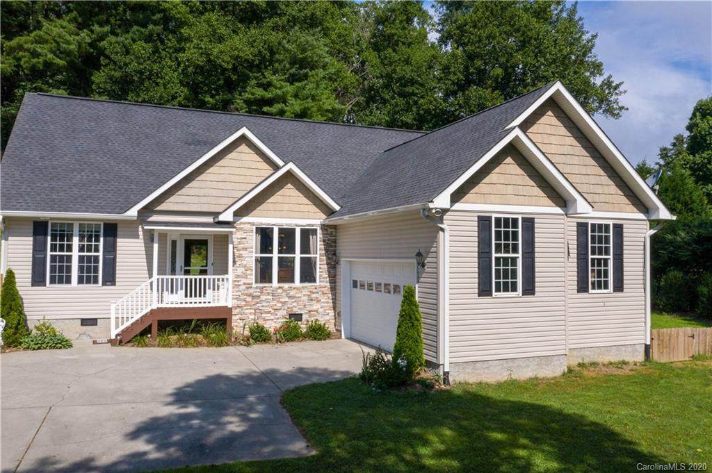 117 North Springs Drive - Photo 1