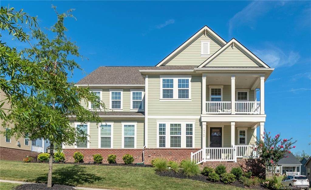 10942 Vanguard Parkway - Photo 1