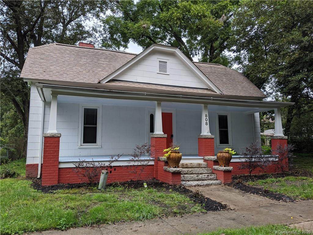 808 Yadkin Avenue - Photo 1