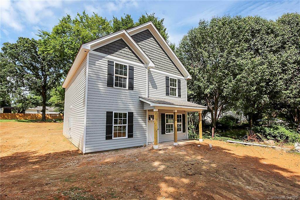 305 Featherstone Drive - Photo 1