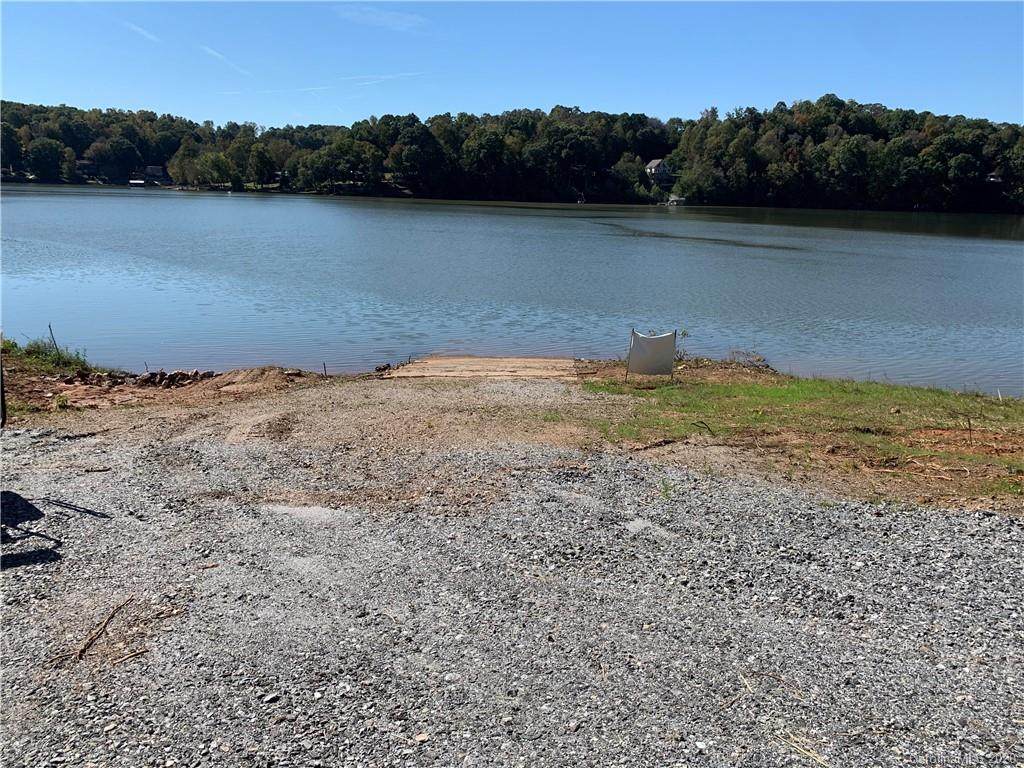 560 Stewart Rock Road - Photo 1
