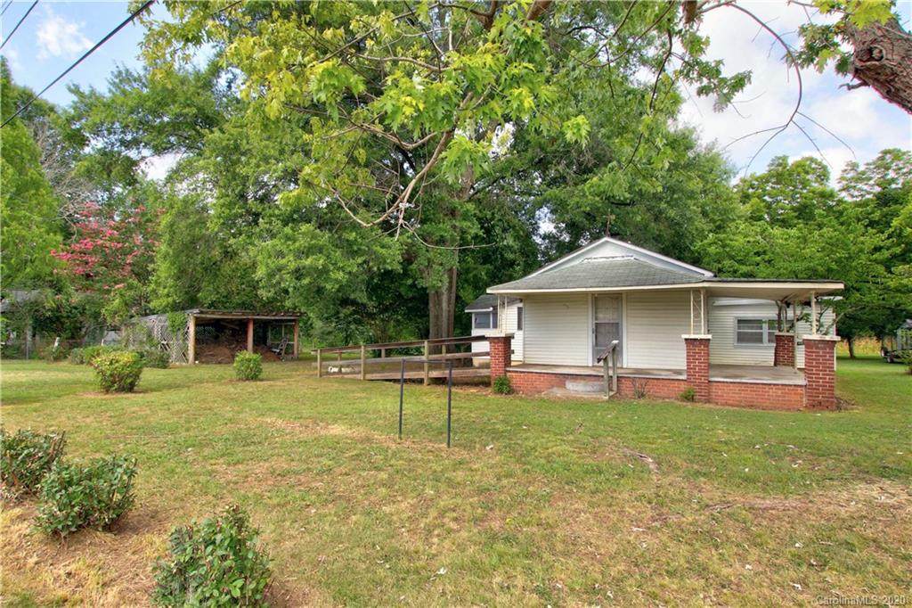 135 Estelle Road - Photo 1