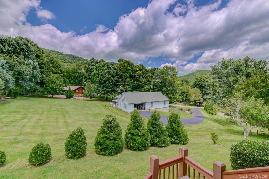 100 Cripple Creek Drive - Photo 1