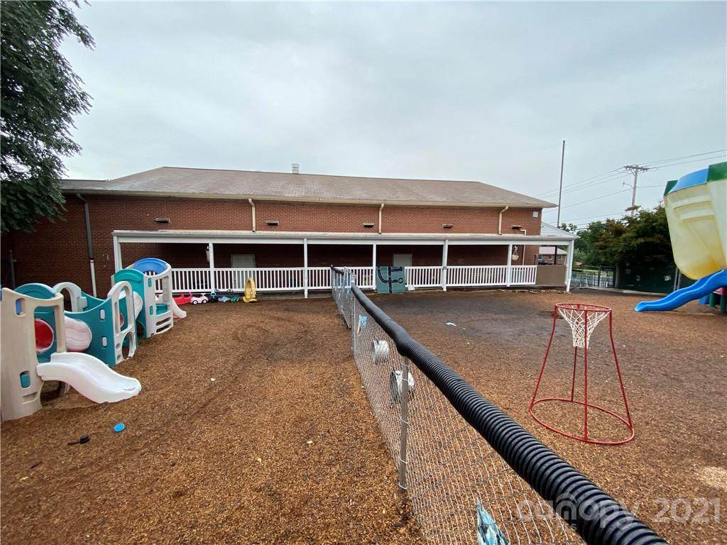 8, 12 Dudley Avenue - Photo 1