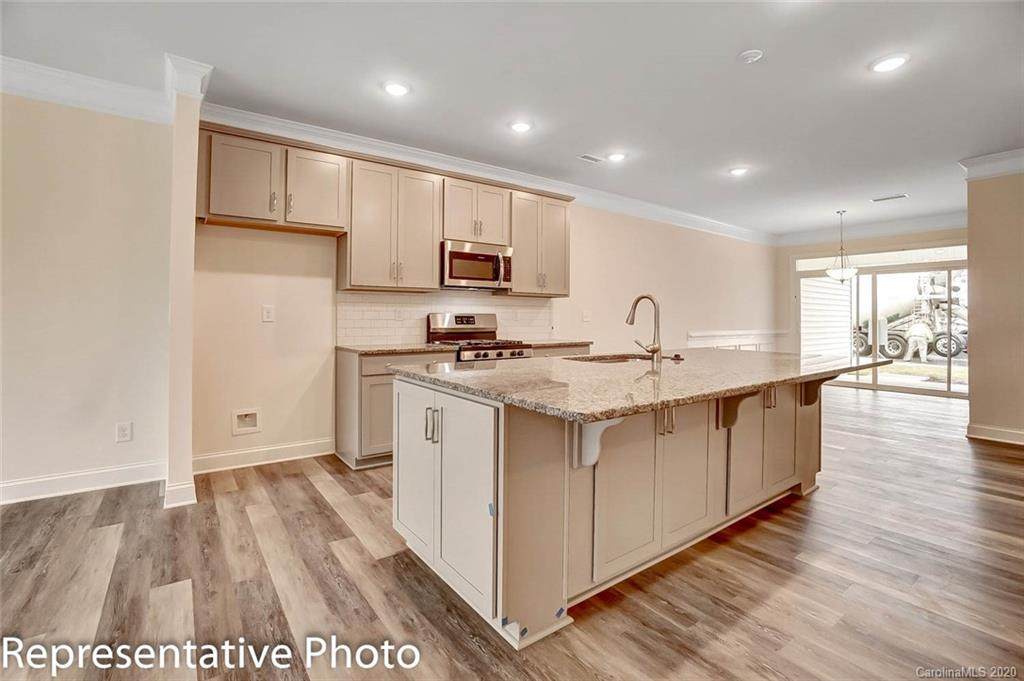 2028 Blewett Drive - Photo 1