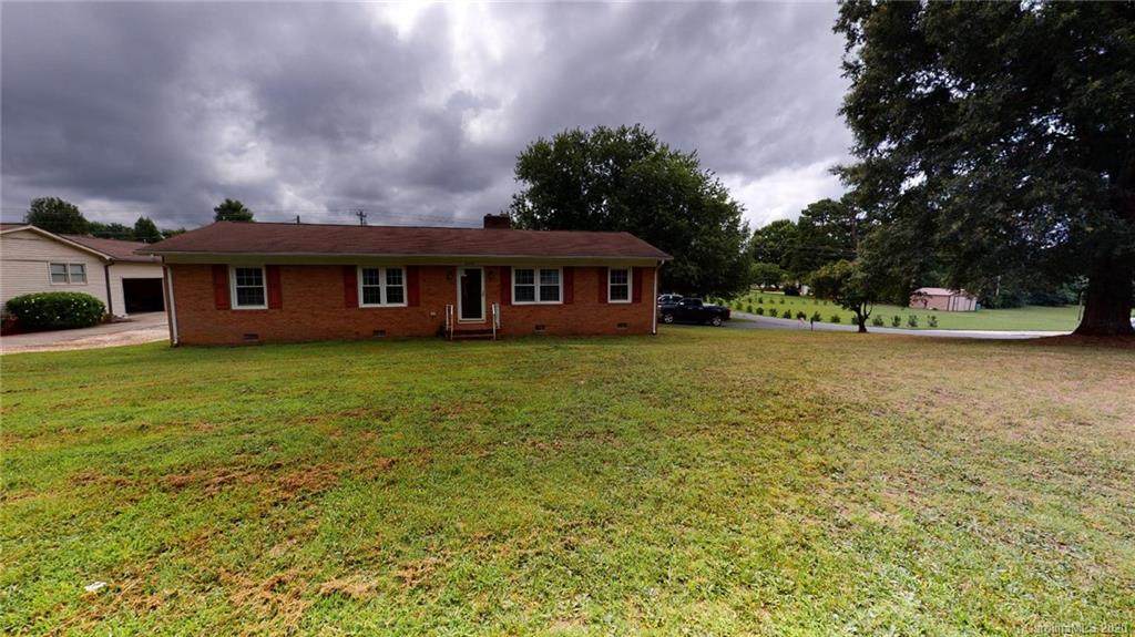 2402 Hillcrest Drive - Photo 1