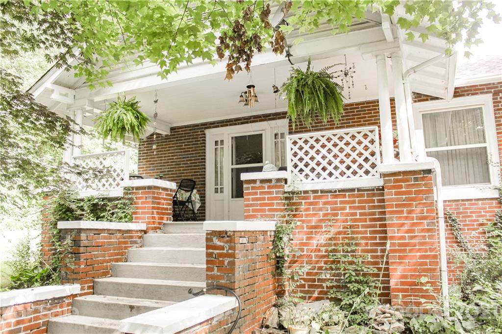 79 Hazel Avenue - Photo 1