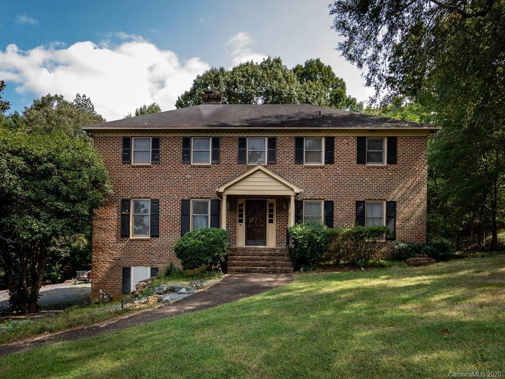 4817 Parview Drive - Photo 1