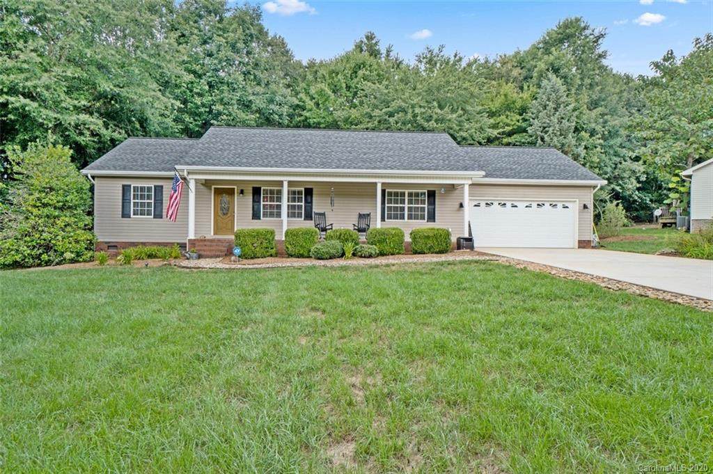 144 Robertson Drive - Photo 1