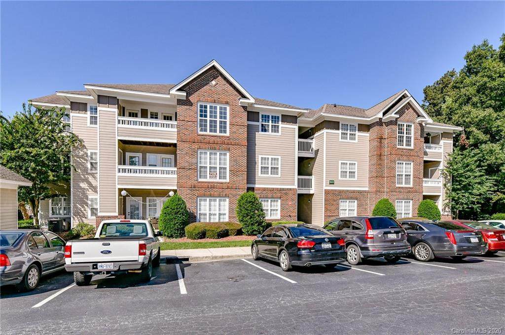 9849 Campus Walk Lane - Photo 1