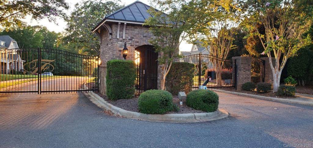 1223 Lancashire Drive - Photo 1