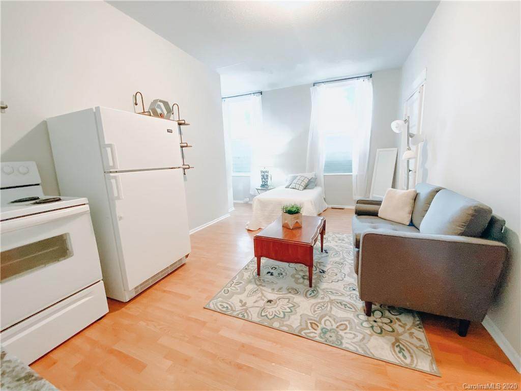 701 Louise Avenue - Photo 1