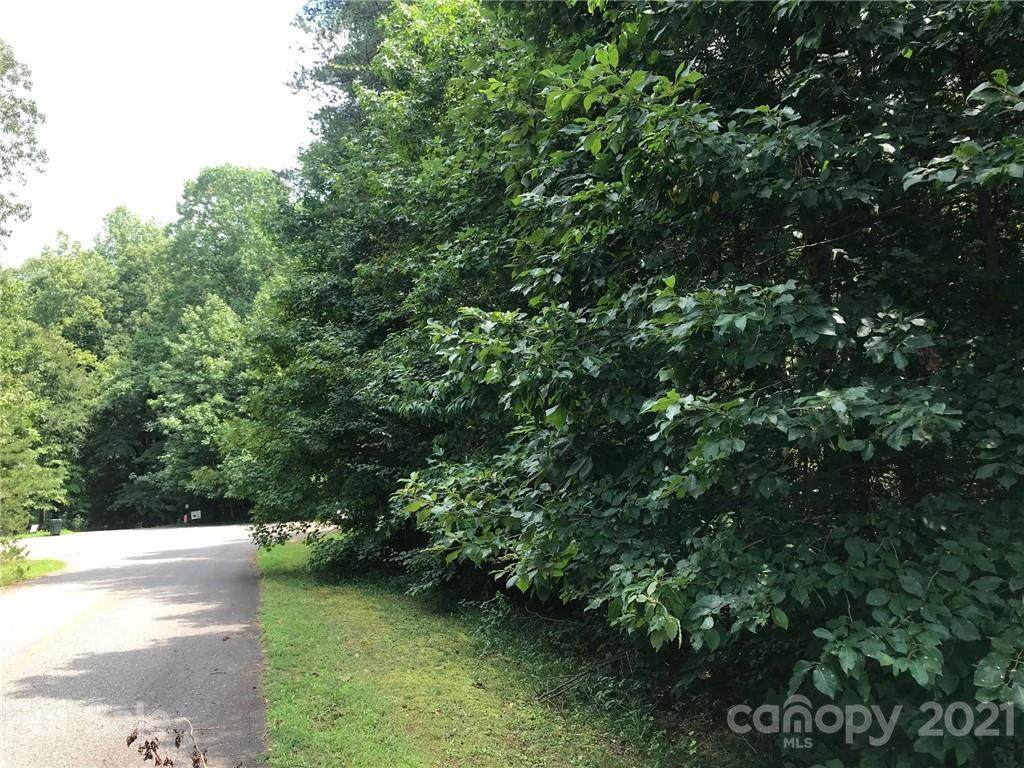 140 Bradford Lane - Photo 1
