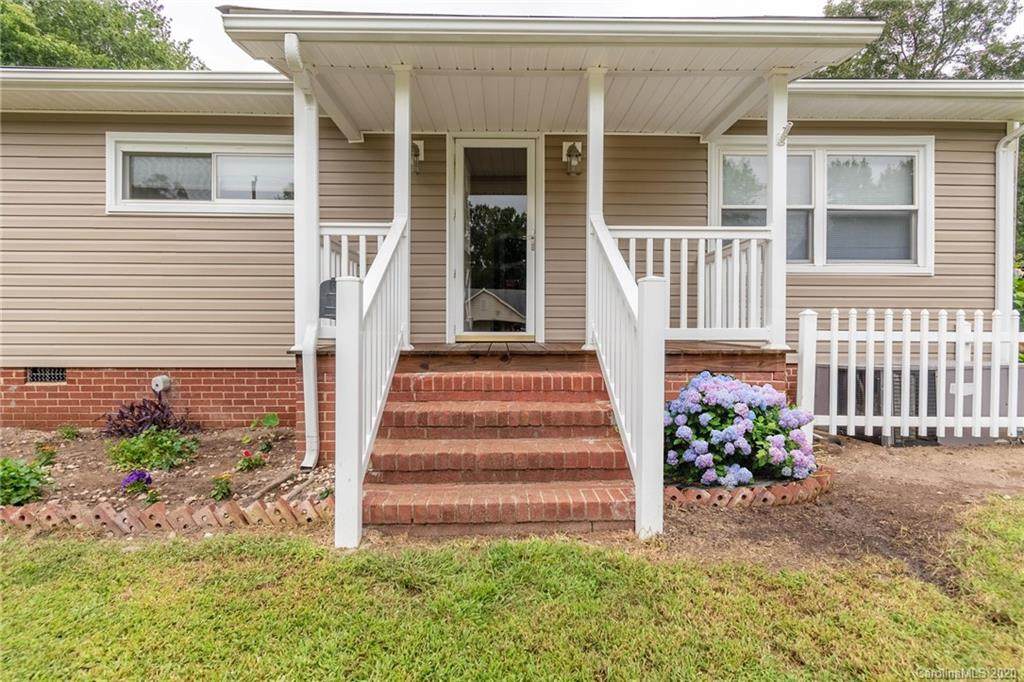 1003 Rosemary Avenue - Photo 1