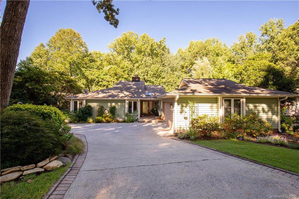 9 Sunrise Point Road - Photo 1
