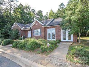 795 Oakridge Farm Highway - Photo 1