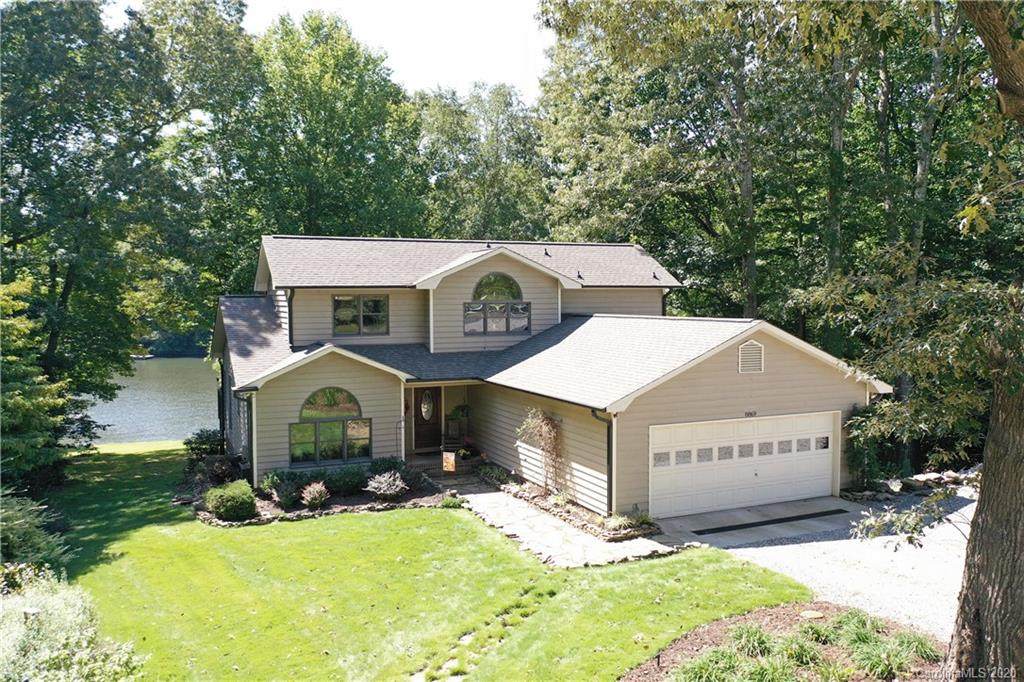 8869 Holdsclaw Road - Photo 1