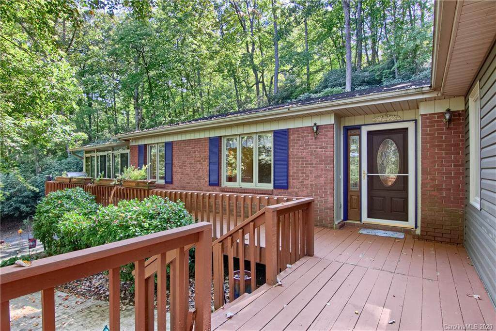 501 Oakwilde Drive - Photo 1
