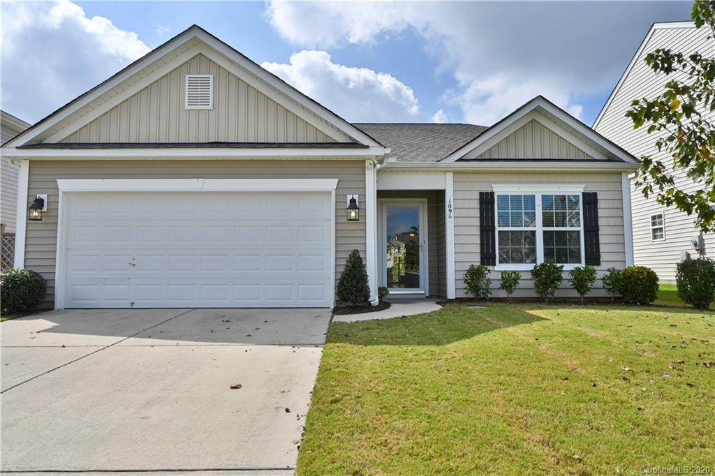 1096 Marcus Street - Photo 1