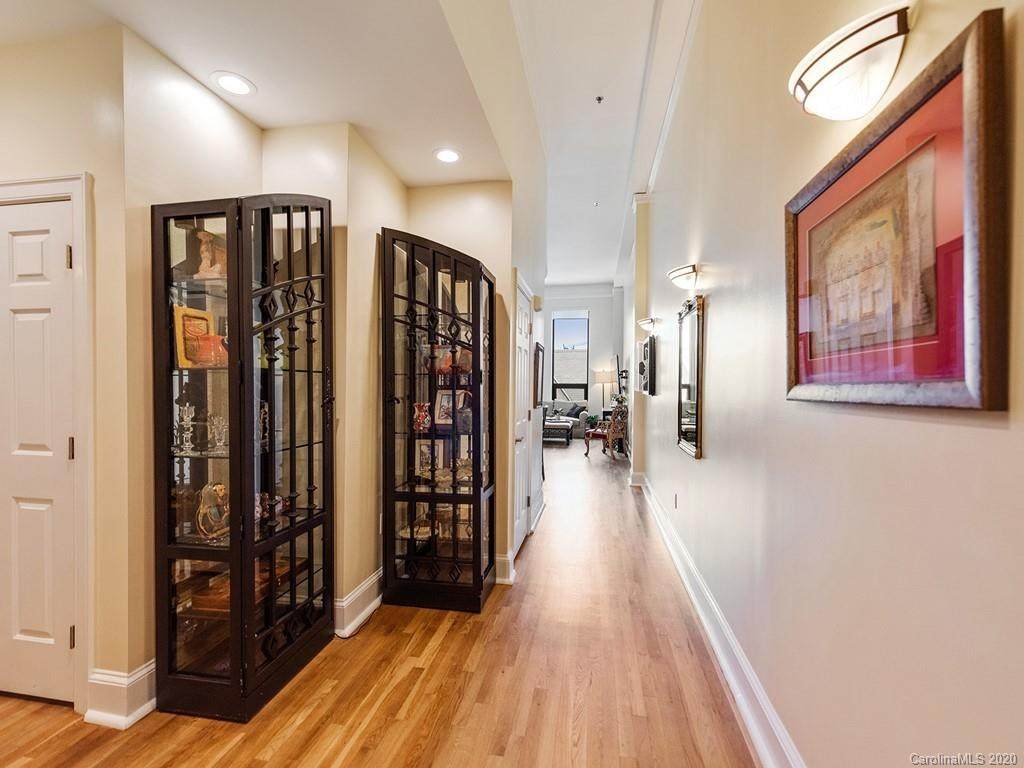 127 Tryon Street - Photo 1