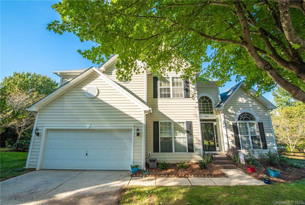 8206 Abbottsgate Lane - Photo 1
