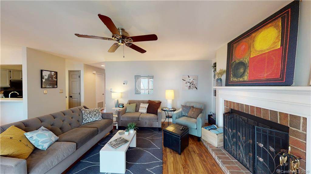 3210 Selwyn Farms Lane - Photo 1