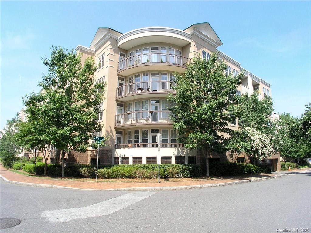 405 7th Street - Photo 1